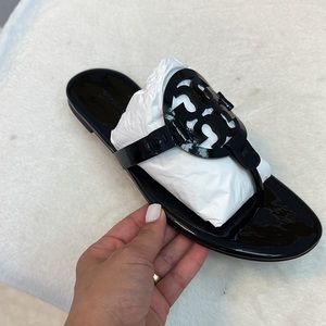 Authentic tory Burch miller patent leather new